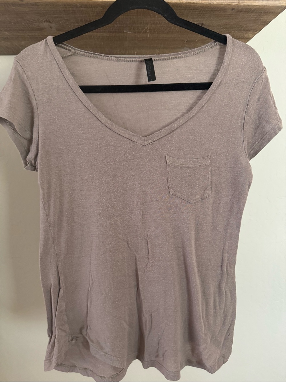 Women’s V-Neck Pocket Tee - Taupe